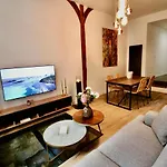 Gaalor***** - Jacuzzi&sauna à Apartamento