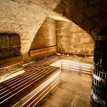 Gaalor***** - Jacuzzi & Sauna A דירה