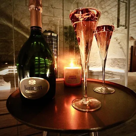 Gaalor***** - Jacuzzi & Sauna A Rouen