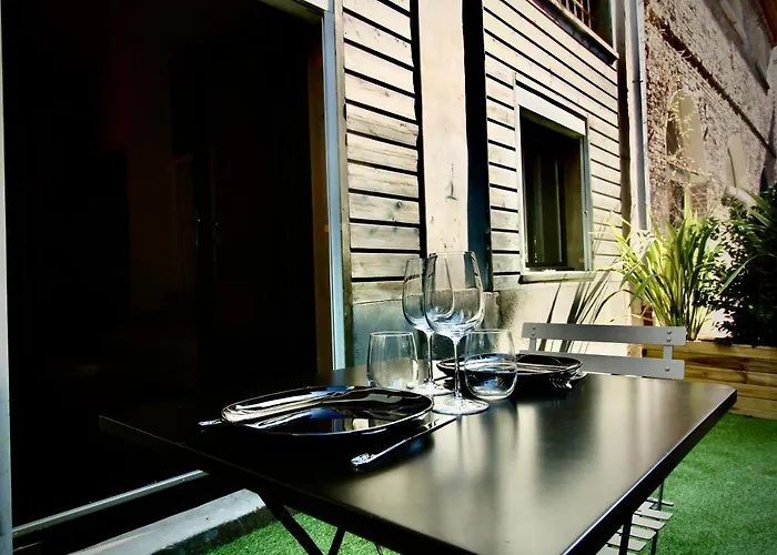 Gaalor***** - Jacuzzi & Sauna A * ルーアン