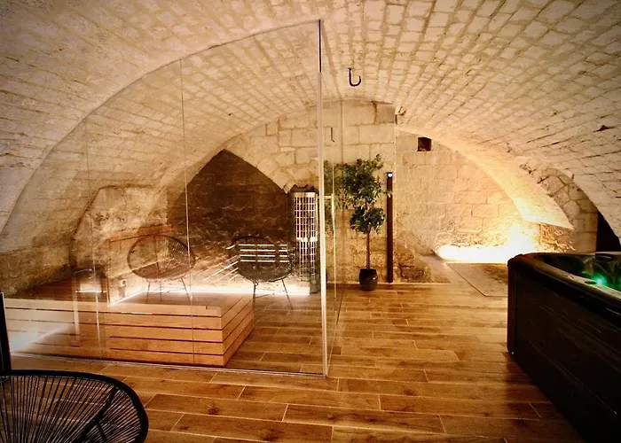 Gaalor***** - Jacuzzi & Sauna A * Rouen